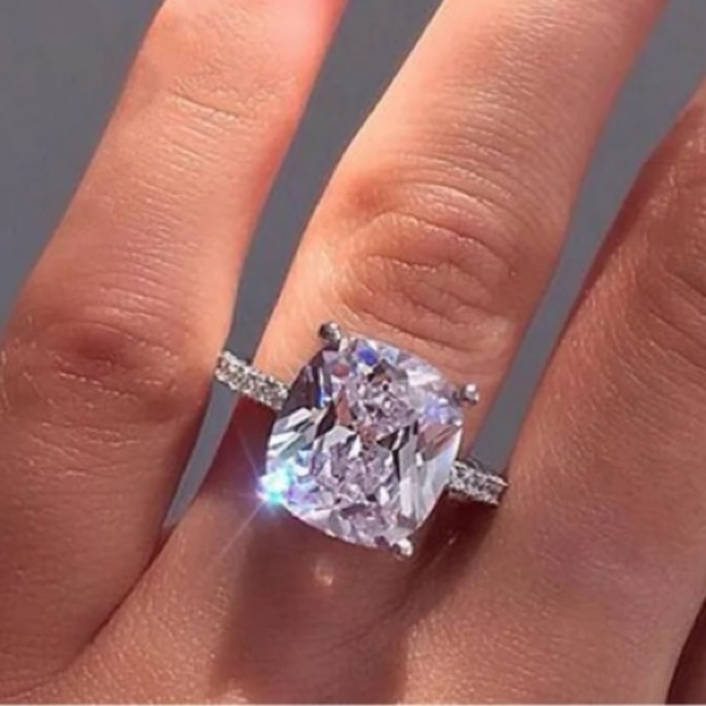 💎Sterling silver white sapphire engagement ring - Picture 2 of 5